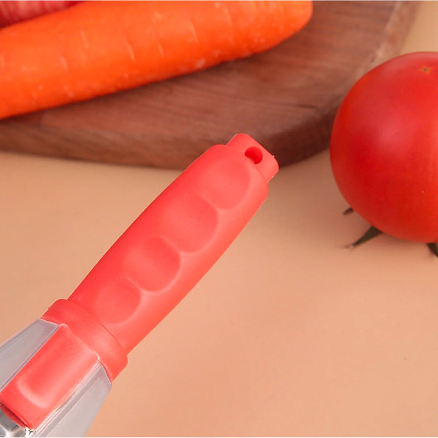 Smart Mutifunctional Stainless Steel Blade Fruit and Vegetable Peeler with ABS Container.