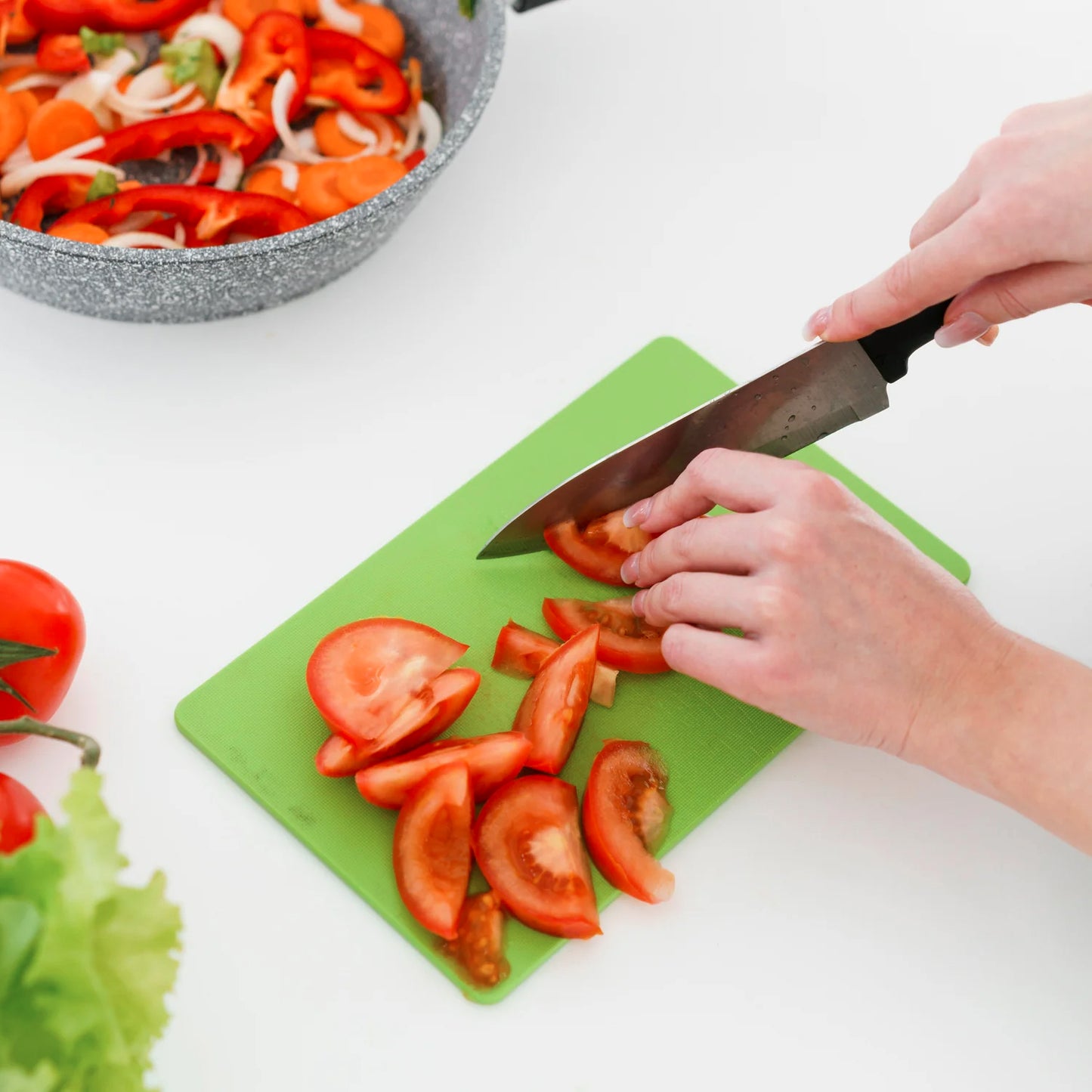 PREMIUM PLASTIC CHOPPING BOARD WITH STEEL KNIFE(3PIECE SET)